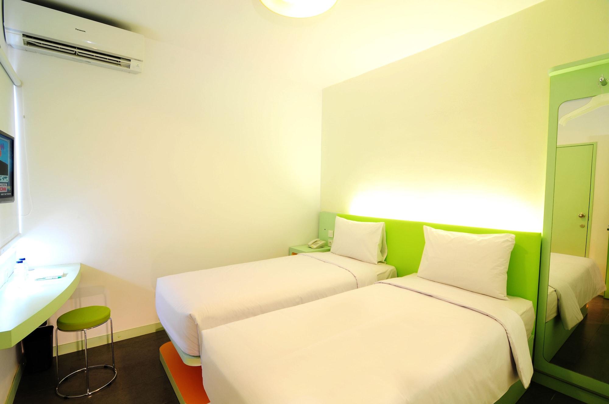 Swift Inn Aeropolis Airport Тангеранг Екстер'єр фото