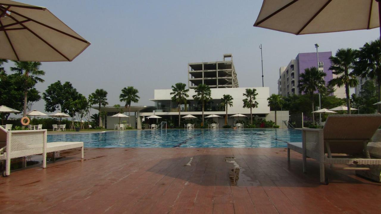 Swift Inn Aeropolis Airport Тангеранг Екстер'єр фото